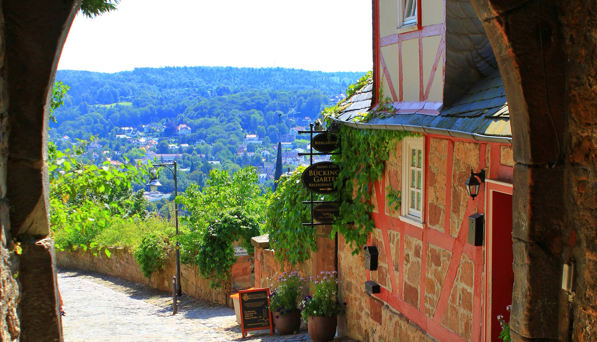 Bückingsgarten » Restaurant mit Biergarten am Landgrafenschloss in Marburg